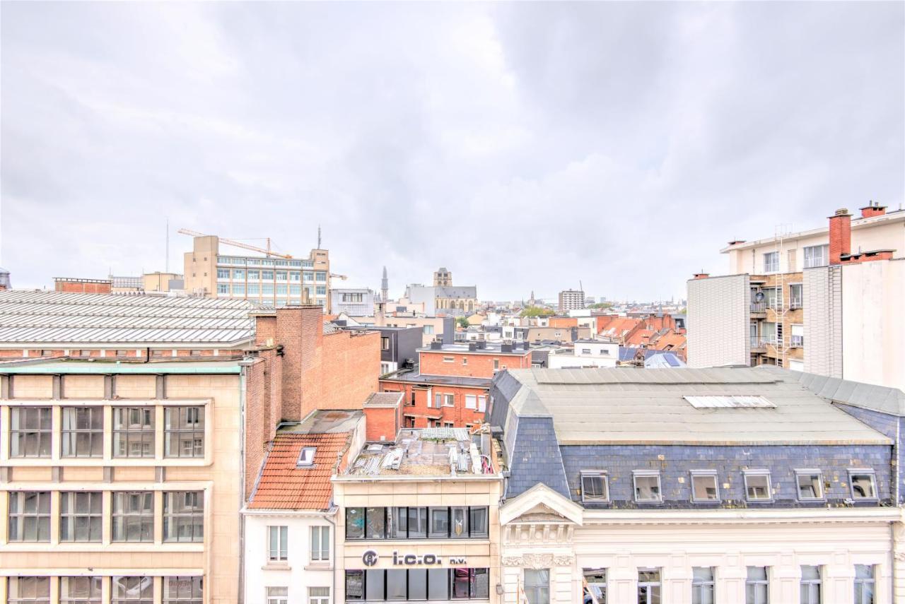 Aspen In The Center Of * Anvers